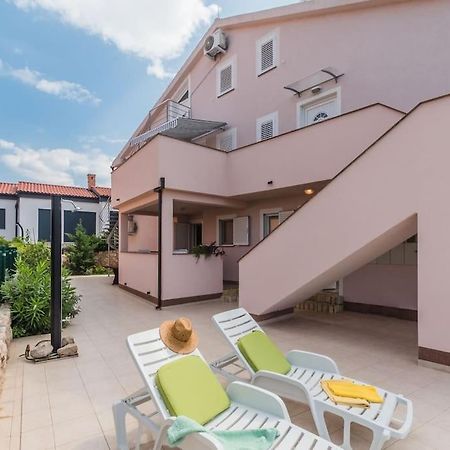 Apartment F-1 Klimno Kültér fotó