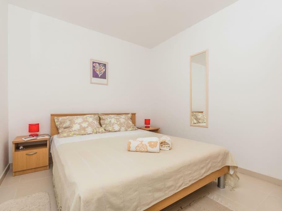 Apartment F-1 Klimno Kültér fotó