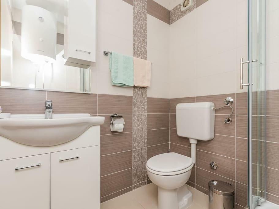 Apartment F-1 Klimno Kültér fotó